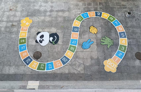 大方地面游戏彩绘