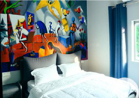 大方对于酒店的墙体彩绘而言更注重哪些方面？