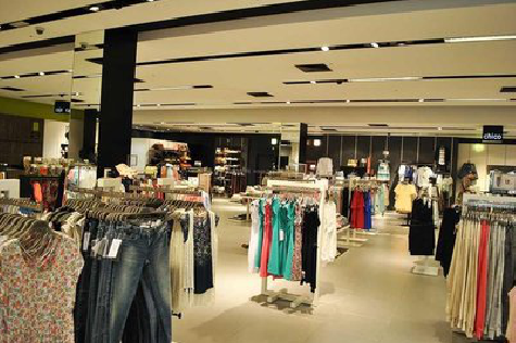 大方商场里的店面怎么装修？