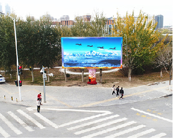 大方户外大屏广告投放要点。